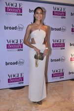 Lisa Haydon at Vogue Beauty Awards in Mumbai on 22nd July 2014